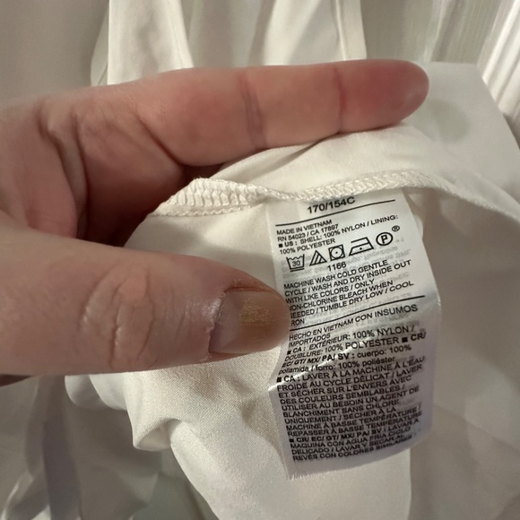 White Flowy V-Neck Tank Top – Size 4X – Never Worn - Picture 3 of 6